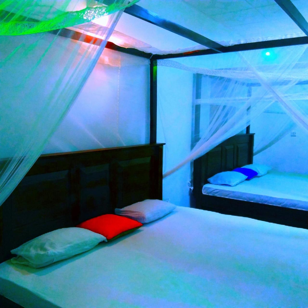 Tharurashmi Sea Pond Villa & Surf Hostel - Hiriketiya Dickwella Exterior photo